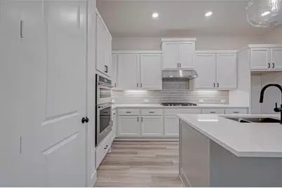 26914 Arethusa Court, The Woodlands, TX 77389 - Photo 6