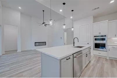 26914 Arethusa Court, The Woodlands, TX 77389 - Photo 12
