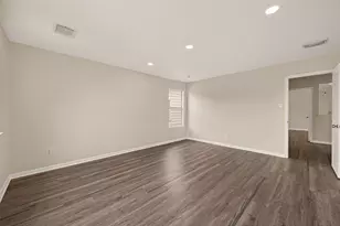 13011 Hill Canyon Ln, Houston, TX 77072 - Photo 32