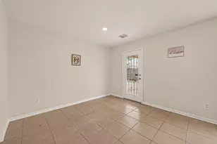 13011 Hill Canyon Ln, Houston, TX 77072 - Photo 12