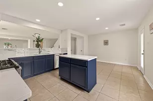 13011 Hill Canyon Ln, Houston, TX 77072 - Photo 18