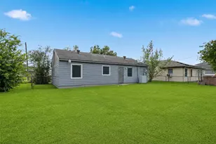 1419 Silverdale St, Houston, TX 77029 - Photo 4