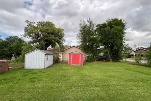 1419 Silverdale St, Houston, TX 77029 - Photo 6