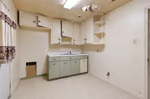 1419 Silverdale St, Houston, TX 77029 - Photo 10