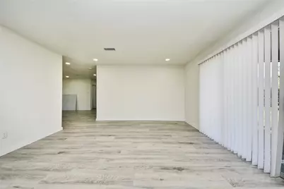 5442 Airport Boulevard, Houston, TX 77048 - Photo 22