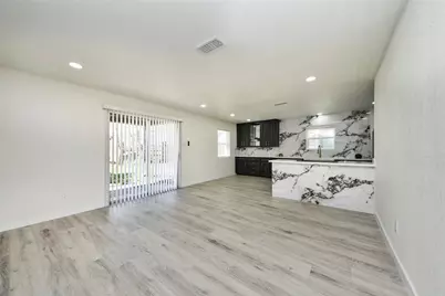 5442 Airport Boulevard, Houston, TX 77048 - Photo 6