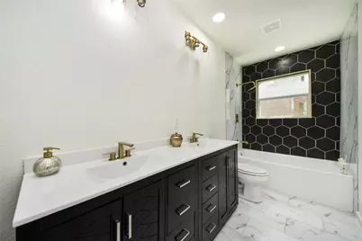 5442 Airport Boulevard, Houston, TX 77048 - Photo 16