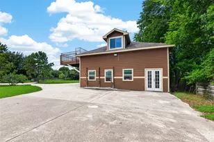 323 E Palm St, Fresno, TX 77545 - Photo 6