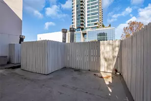 5050 Ambassador Way, Houston, TX 77056 - Photo 14