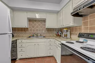 5050 Ambassador Way, Houston, TX 77056 - Photo 10