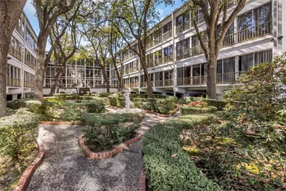 5050 Ambassador Way #120, Houston, TX 77056 - Photo 16