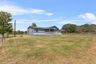 340 Alvina Ulich St, Somerville, TX 77879 - Photo 20