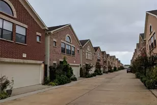 3704 Main Aspen Dr, Houston, TX 77025 - Photo 16