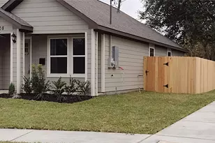 2208 Sam Wilson St, Houston, TX 77020 - Photo 1