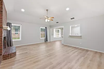 1821 Gettysburg Lane, Bryan, TX 77802 - Photo 4