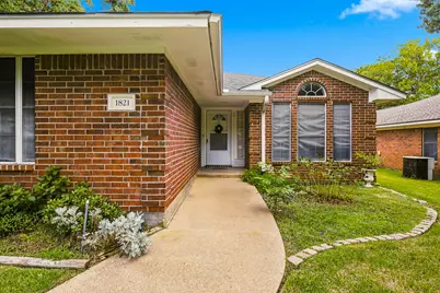1821 Gettysburg Lane, Bryan, TX 77802 - Photo 2