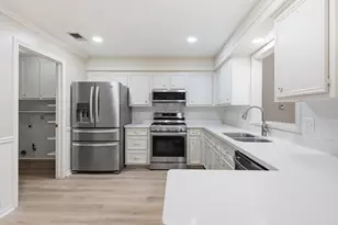 1821 Gettysburg Ln, Bryan, TX 77802 - Photo 6