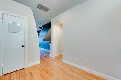 5941 South Loop E #1104, Houston, TX 77033 - Photo 16