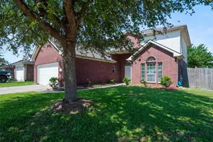 131 Sunset Falls Dr, La Marque, TX 77568 - Photo 2