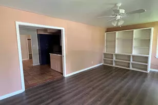 2704 Cedar Dr, Huntsville, TX 77320 - Photo 16