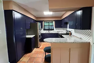 2704 Cedar Dr, Huntsville, TX 77320 - Photo 14