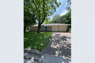 2704 Cedar Drive, Huntsville, TX 77320 - Photo 2