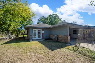 1230 W 4th St, Freeport, TX 77541 - Photo 42