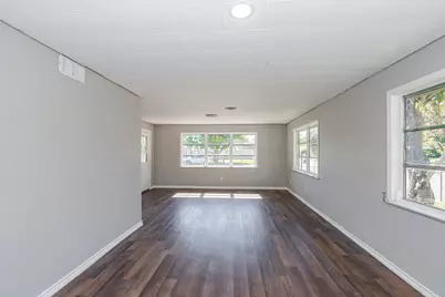 1230 W 4th Street, Freeport, TX 77541 - Photo 10