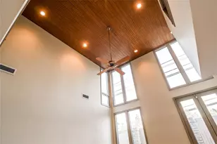8602 Oakford Dr, Houston, TX 77024 - Photo 24
