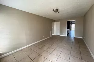 6736 W Fuqua Dr, Missouri City, TX 77489 - Photo 2