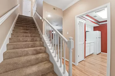 2232 S Piney Point Road #108, Houston, TX 77063 - Photo 12