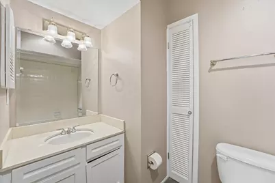 2232 S Piney Point Road #108, Houston, TX 77063 - Photo 20