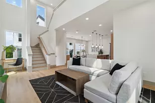 2943 Delafield St, Houston, TX 77023 - Photo 2