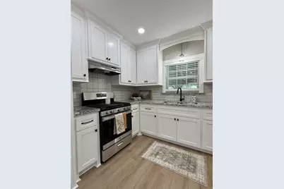 813 N Valderas Street, Angleton, TX 77515 - Photo 6