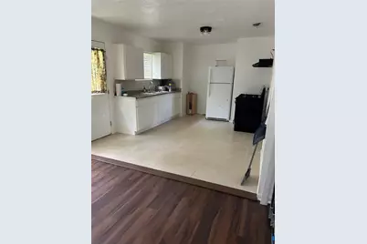 5522 Thrush Drive, Houston, TX 77033 - Photo 4
