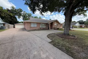 5566 Beechnut St, Houston, TX 77096 - Photo 1