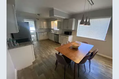 5566 Beechnut Street, Houston, TX 77096 - Photo 4