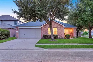 18211 Doral Rock Ct, Cypress, TX 77433 - Photo 2