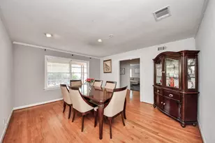 5631 San Felipe St, Houston, TX 77056 - Photo 6