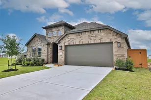 416 Fields Forest Ln, Dayton, TX 77535 - Photo 2