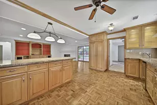 1147 Thornton Rd, Houston, TX 77018 - Photo 10
