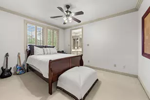 6 Mott Ln, Houston, TX 77024 - Photo 42