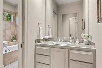 6 Mott Lane, Houston, TX 77024 - Photo 36