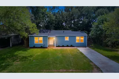 2803 S Houston Drive, La Marque, TX 77568 - Photo 2