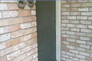 8100 Cambridge St, Houston, TX 77054 - Photo 2