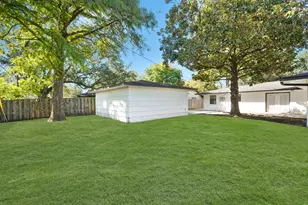 5671 Sylmar Rd, Houston, TX 77081 - Photo 46