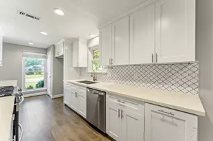 2515 Blue Willow Dr, Houston, TX 77042 - Photo 16