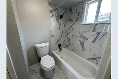 9711 Linkmeadow Lane #11, Houston, TX 77025 - Photo 12