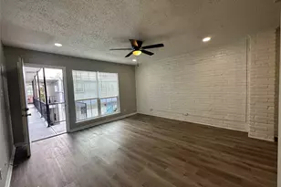 9711 Linkmeadow Ln, Houston, TX 77025 - Photo 8