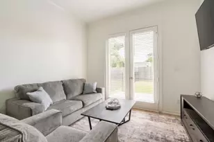 3231 Real St, Houston, TX 77087 - Photo 2